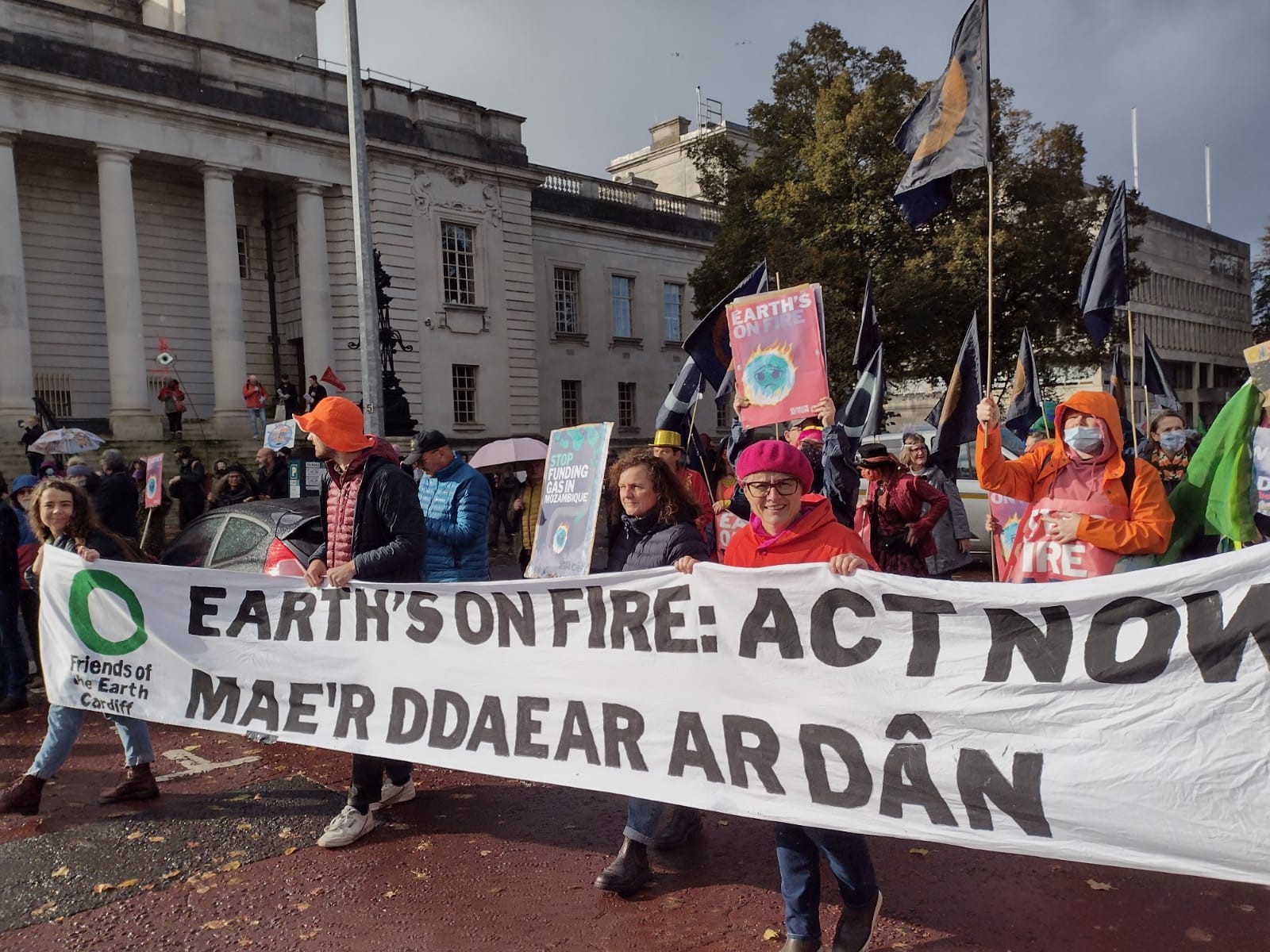 Cardiff Friends of the Earth outside the National Museum of Wales on the Global Day of Action for the Climate, 6 November 2020