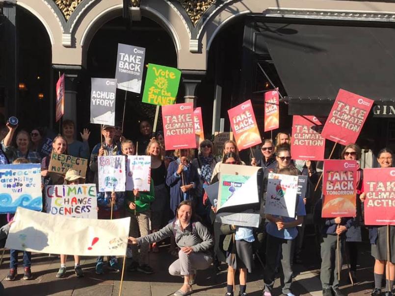 Photo of Friends of the Earth groups at a demo